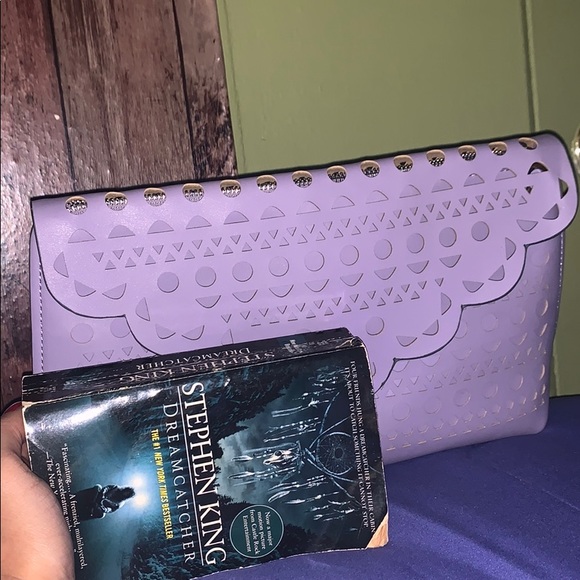 LAV CLUTCH💜 - Picture 4 of 6